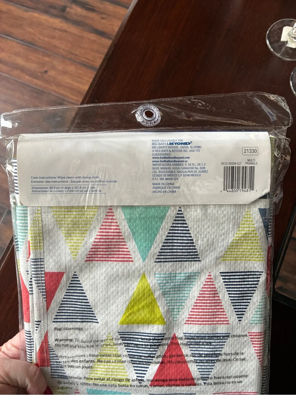 NWT! White Triangle Print Hanging Garment Bags - Set of 2
